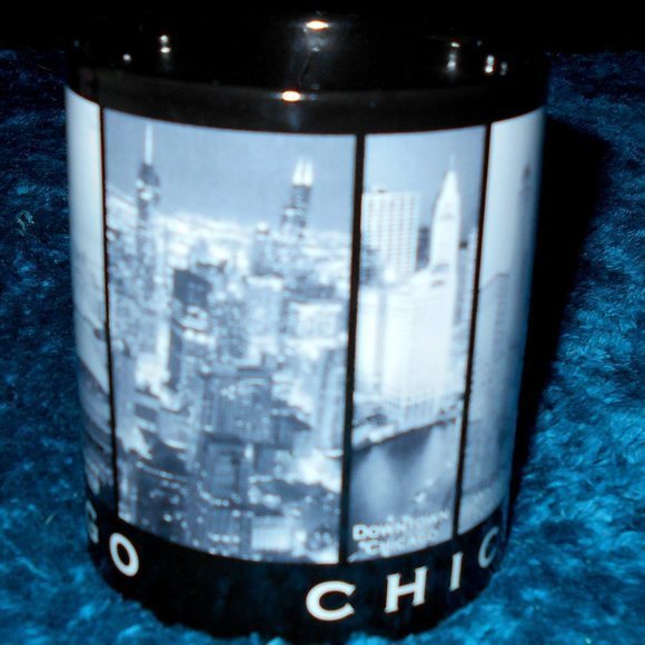 COLLECTIBLE CITY MERCHANDISE BLACK‎ COFFEE MUG CHICAGO 12OZ - Picture 2 of 6